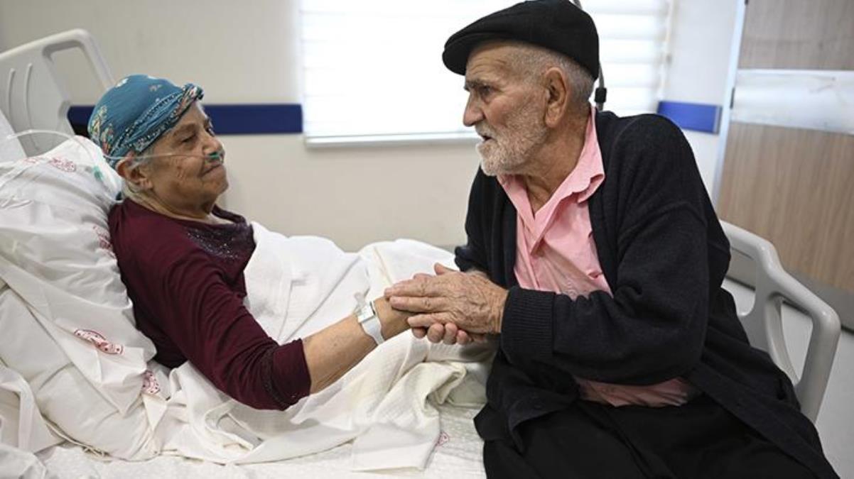 65 yıllık eşini enkaz altından kurtaran yaşlı adam o anları anlattı: 'Ölürsem öleyim, onu almadan olmaz' dedim