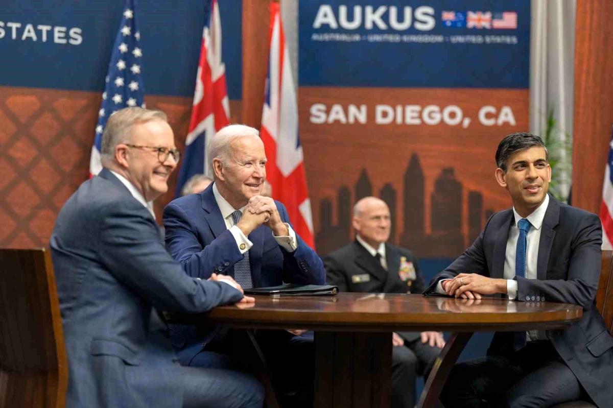 ABD, İngiltere ve Avustralya başkanlarından üçlü AUKUS tepesi