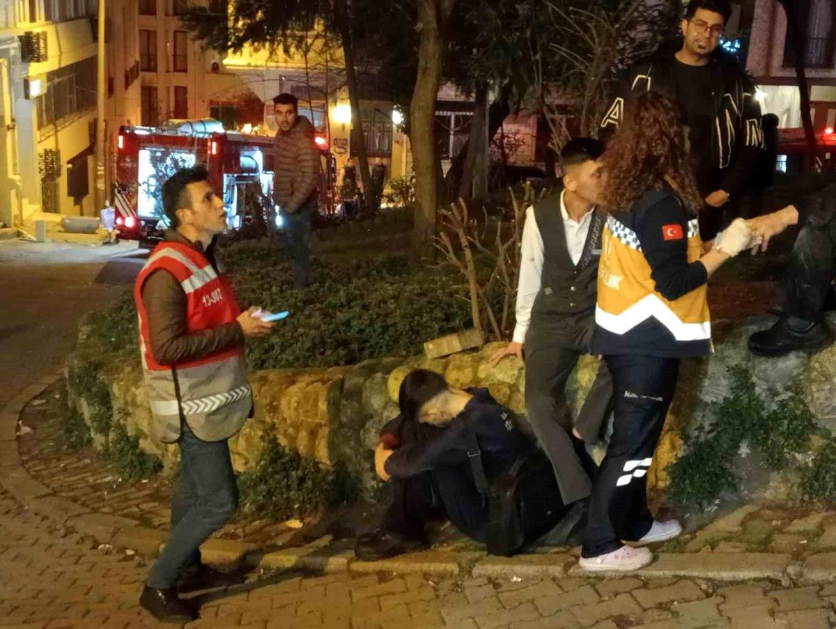 Beyoğlu'nda lüks otelde yangın: Çok sayıda çalışan dumandan etkilendi