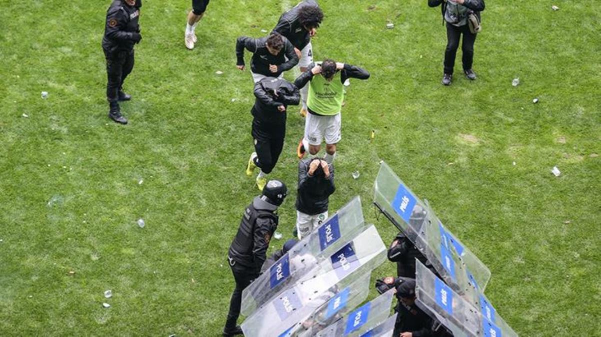 Diyarbakır Barosu'ndan Bursaspor-Amedspor maçındaki pankartlara ait cürüm duyurusu