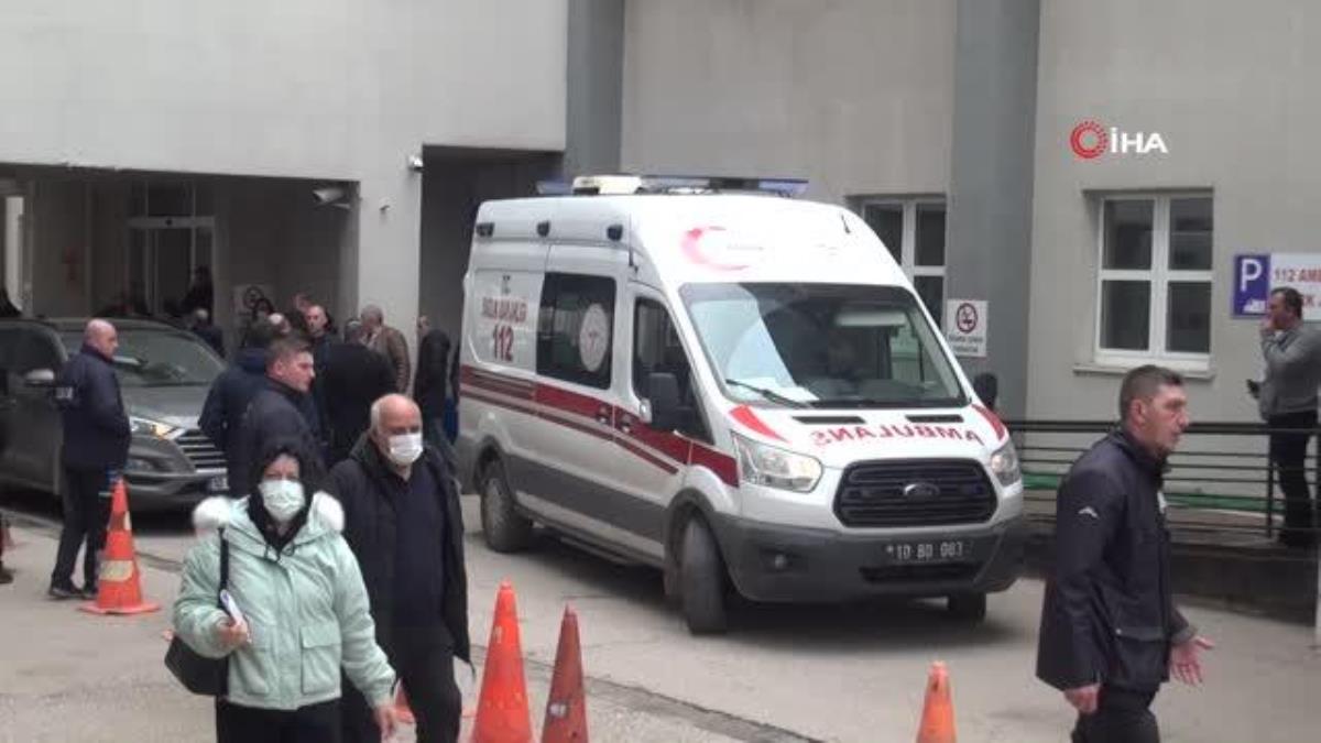 Erdek Belediye Lideri Burhan Karışık, uğradığı bıçaklı hücum sonucu yaralandı