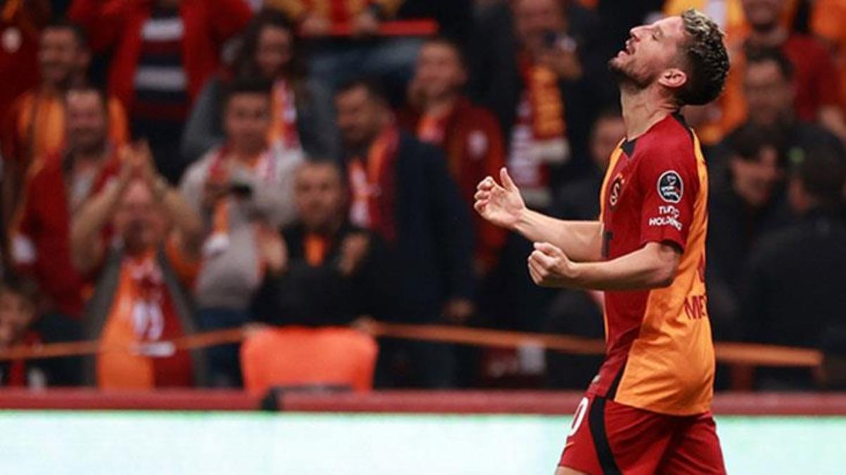 Galatasaray'ın yıldızı Mertens'in sakatlığı nedeniyle Konyaspor maçında da forma giymesi beklenmiyor