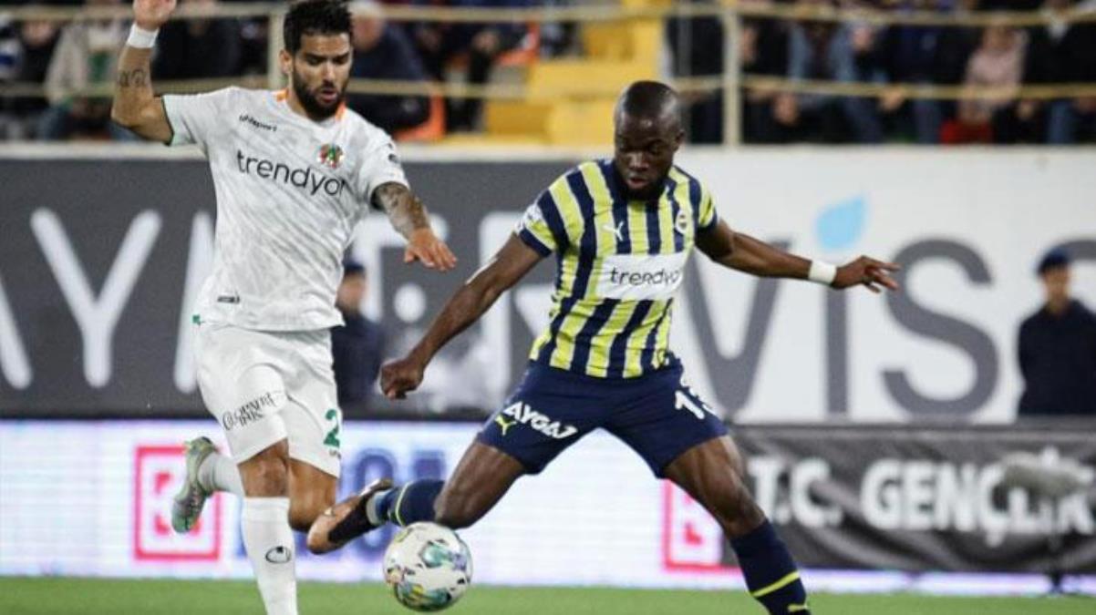 Kanarya geriden gelip kazandı! Fenerbahçe, Alanyaspor'u deplasmanda 3-1'lik skorla mağlup etti
