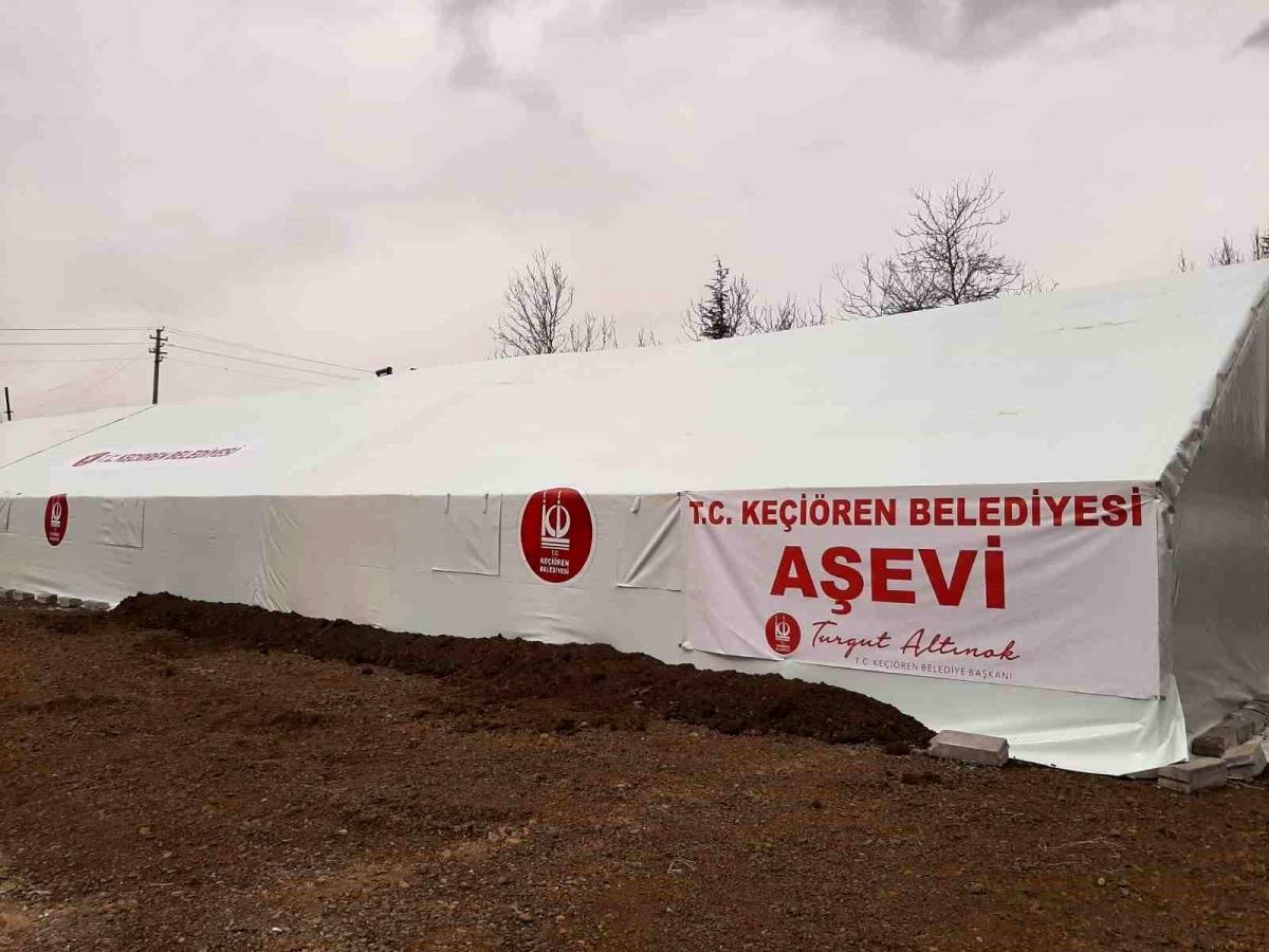 Keçiören Belediyesi sarsıntı bölgelerine iftar çadırı kurdu