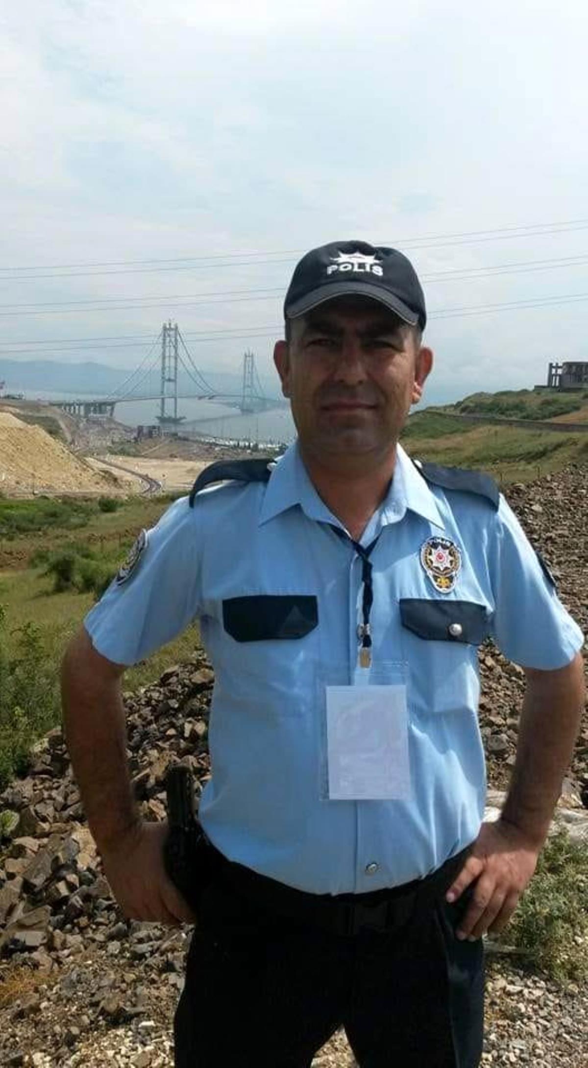Konutunda kalp krizi geçiren polis memuru, hastanede hayatını kaybetti