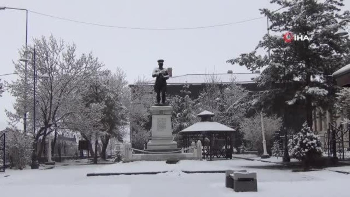 Mart ayında Kars'a kar sürprizi