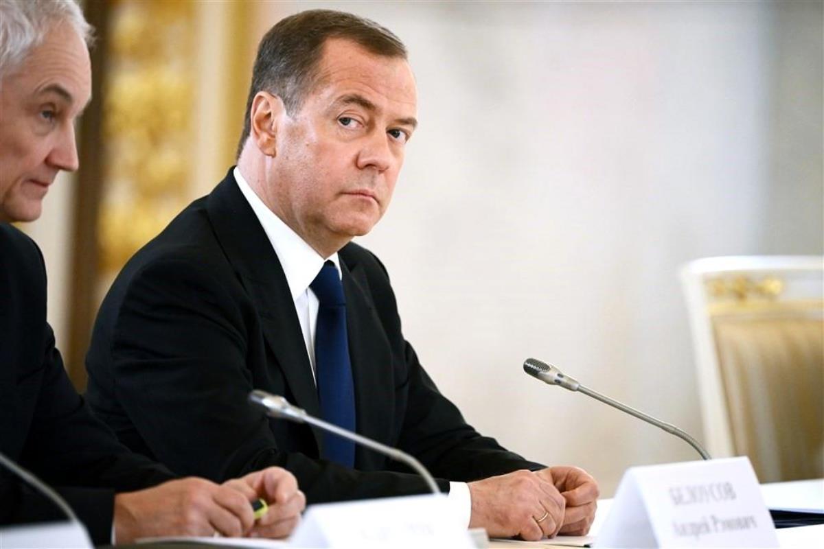 Rusya Güvenlik Kurulu Lider Yardımcısı Medvedev: "Gerekirse Lviv'e kadar gireriz"