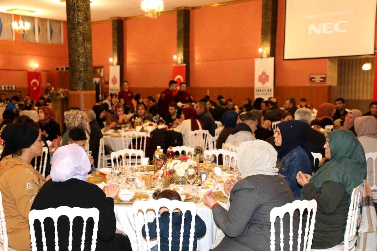 Bayburt'ta "Bir Lokma Bin Sofra" iftar programı gerçekleşti