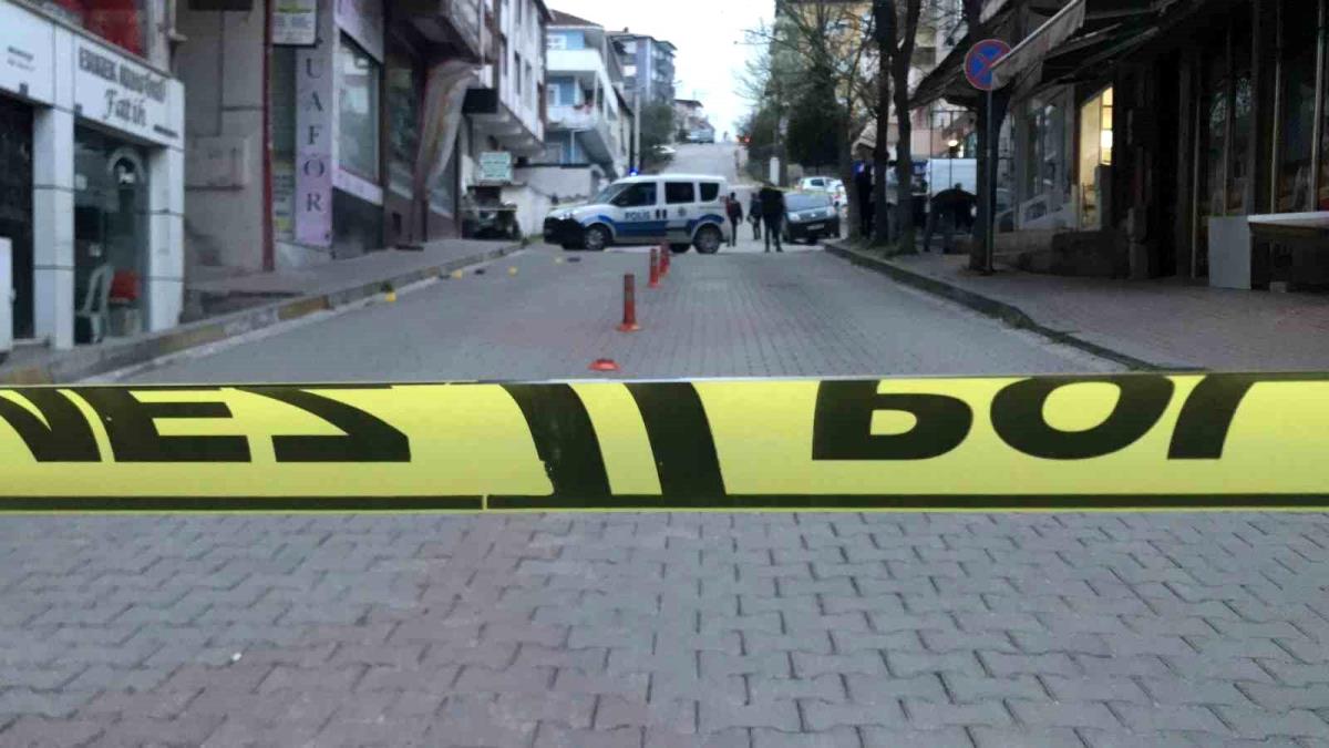 Cadde ortasında vahim cinayet: Berbere iş yerinin önünde tekraren ateş ettiler