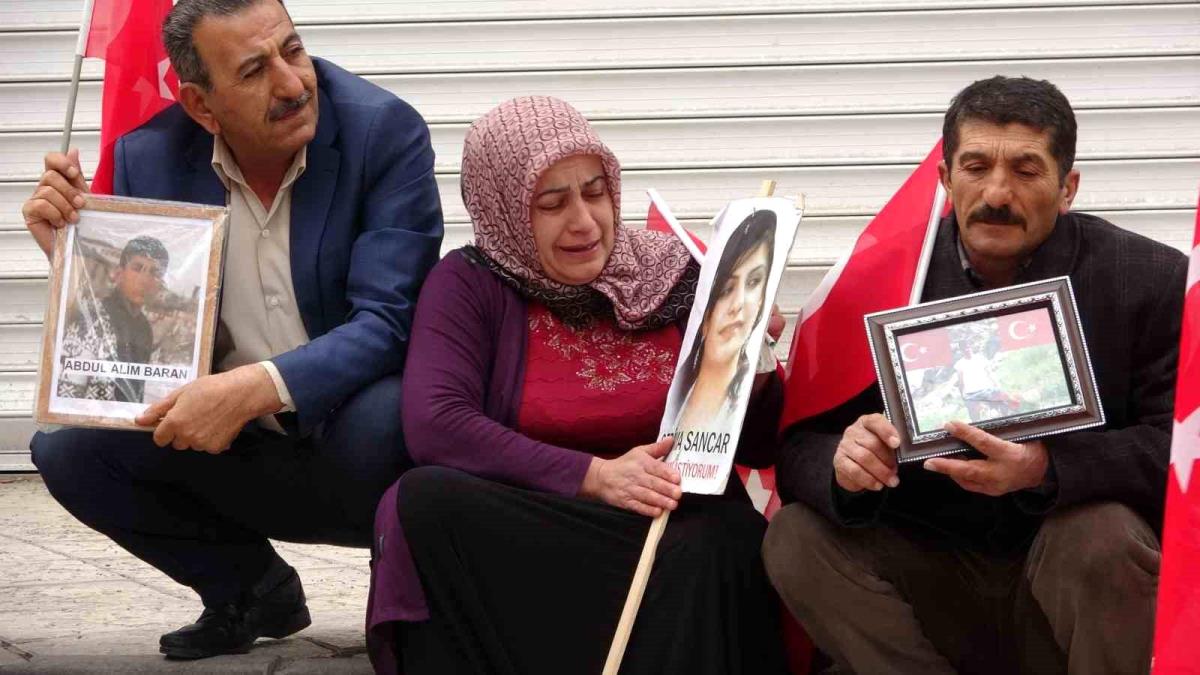 Evlat nöbetindeki anne: "HDP'ye artık kâfi diyoruz"