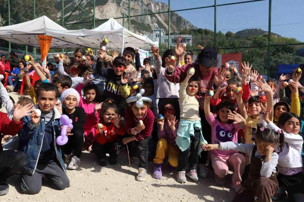Hataylı depremzede çocuklar 'Çocuk Şenliği'ni çok sevdi