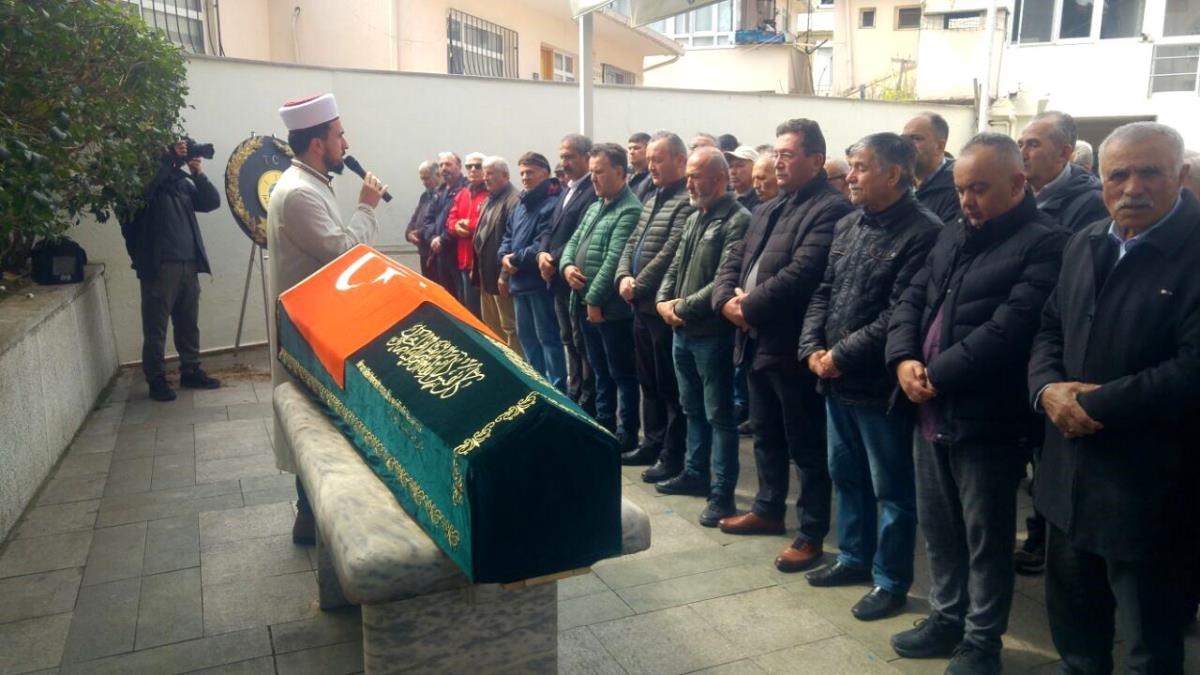 Kadıköy'de eşi tarafından öldürülen hakim toprağa verildi