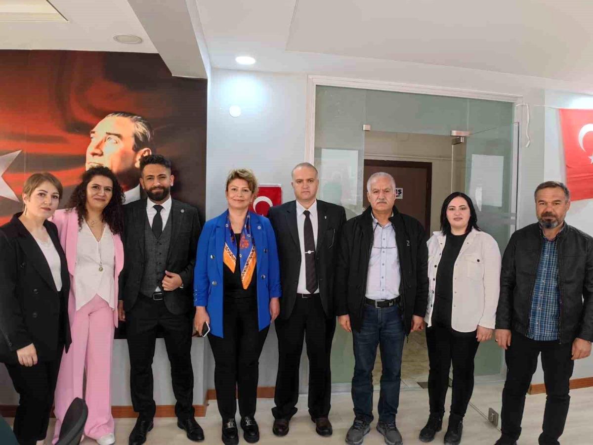 Kırşehir'in birinci bayan milletvekili adayı seçim başlangıcını yaptı