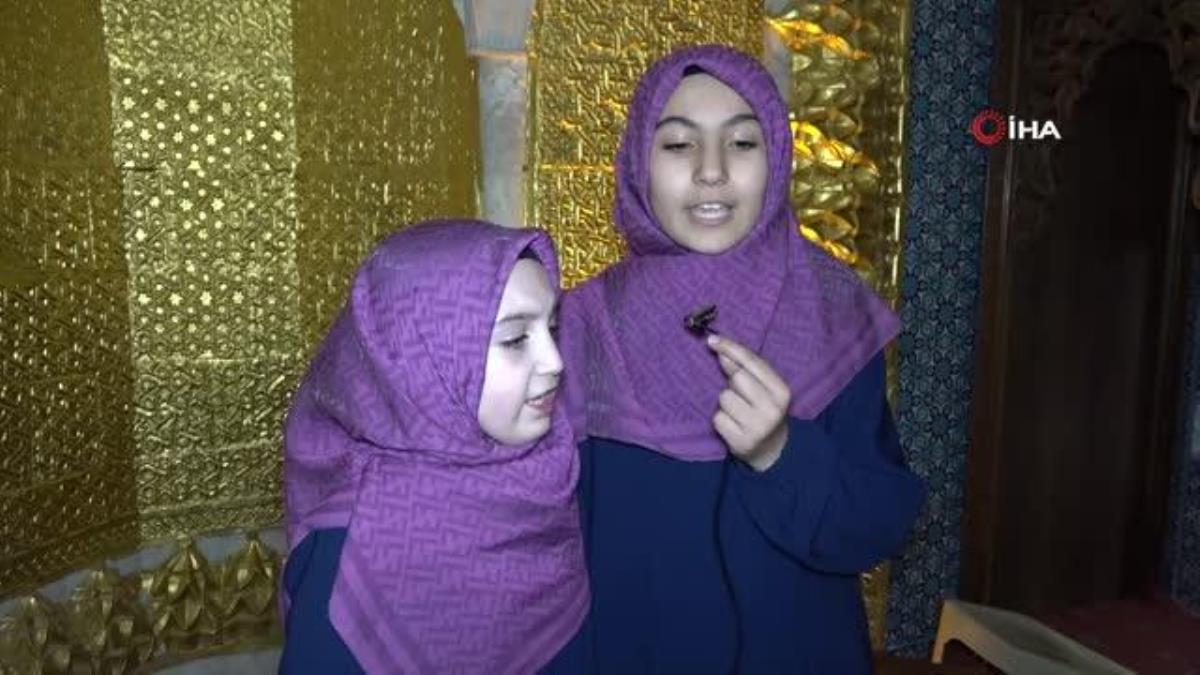 Küçük Kur'an kursu öğrencileri tarihi mescitte iftar açtı