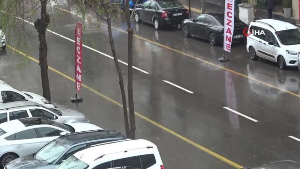 Meteoroloji uyardı, Diyarbakır'da sağanak yağış başladı