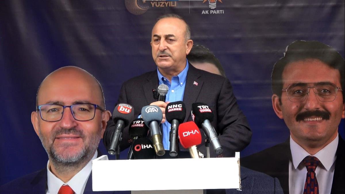 Bakan Çavuşoğlu: "Hayal satmıyoruz, boş sloganlarla konuşmuyoruz"