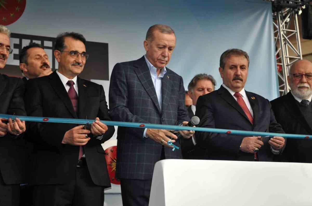 Cumhurbaşkanı Erdoğan, yerli ve ulusal elektrikli lokomotifin isminin 'Eskişehir 5000' olacağını açıkladı