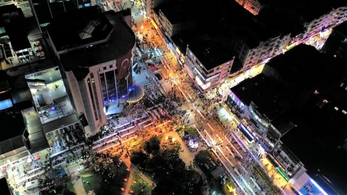 DP Genel Lideri Gültekin Uysal, Kocaeli'de 20 bin kişilik halk iftarına katıldı