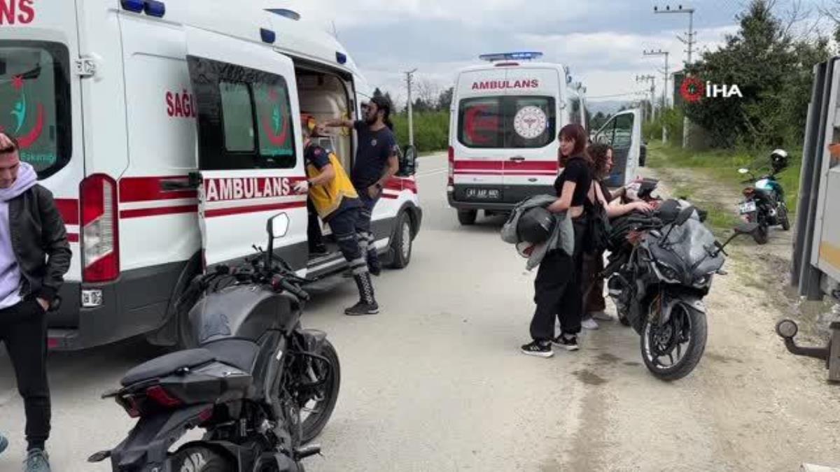 Düzce'de 2 motosiklet baş başa çarpıştı: 2 yaralı