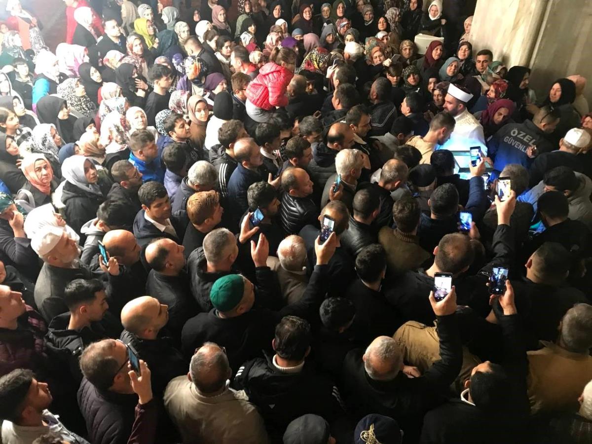 Edirne'deki mescitler Kadir Gecesi'nde doldu taştı