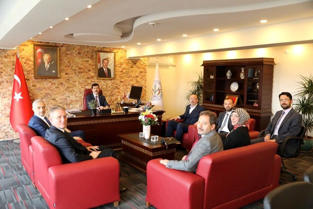 Rektör Ahmet Tekin'e tebrik ziyaretleri devam ediyor