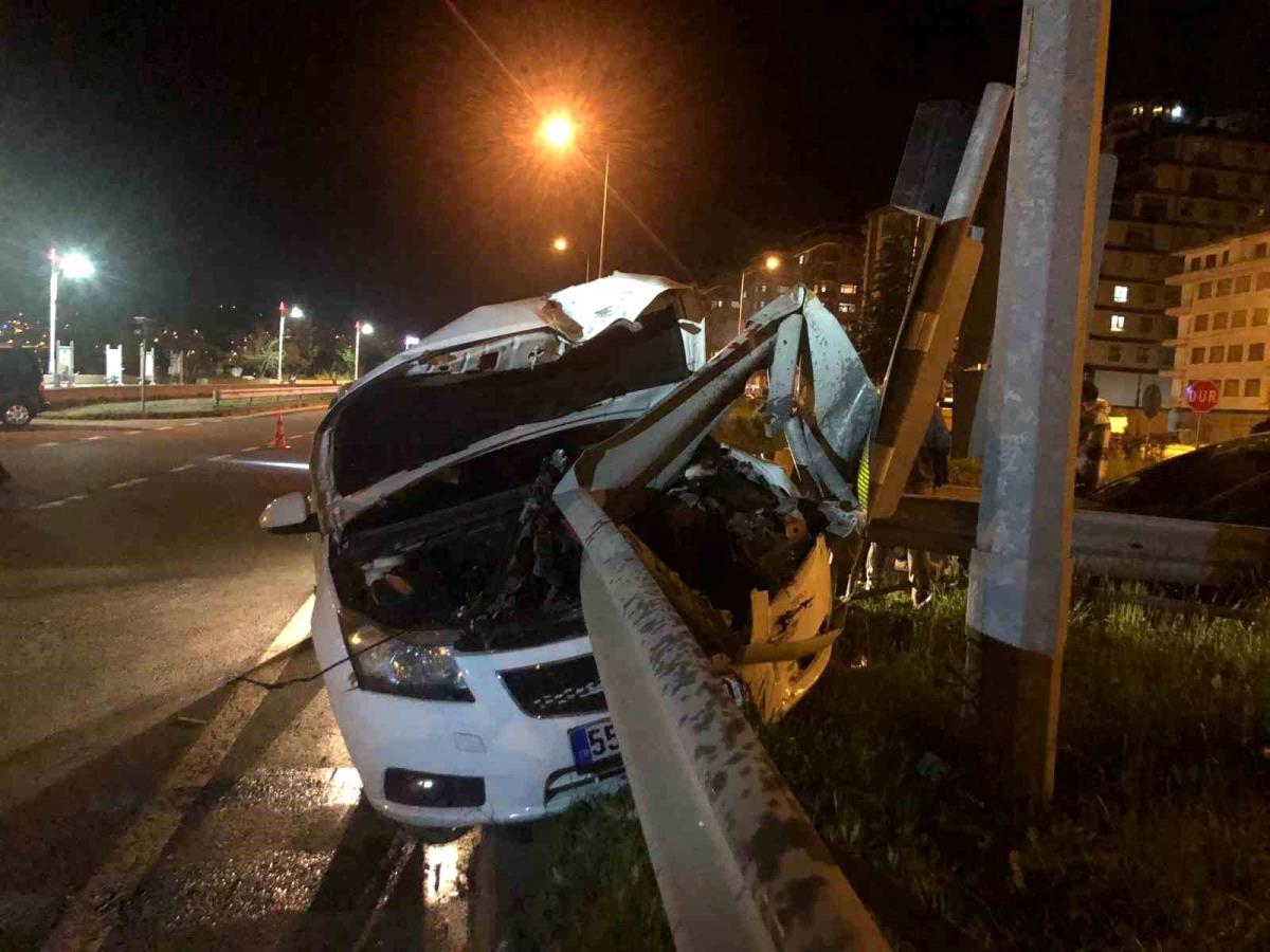 Rize'de feci kazada şoförler burnu bile kanamadan kurtuldu