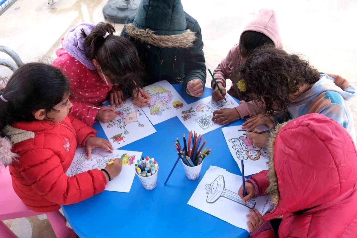 Türk Telekom'dan sarsıntı bölgesindeki çocuklar için bayram aktiflikleri