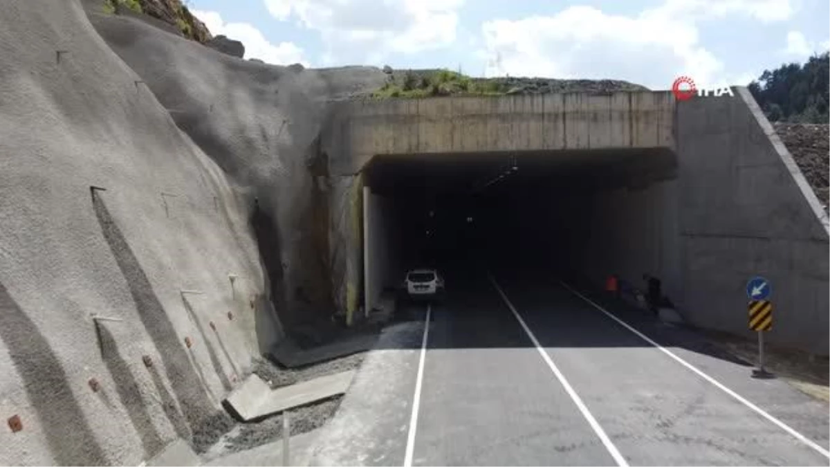 Adana'da 528 ve 327 metrelik tünellerle konforlu seyahat başladı
