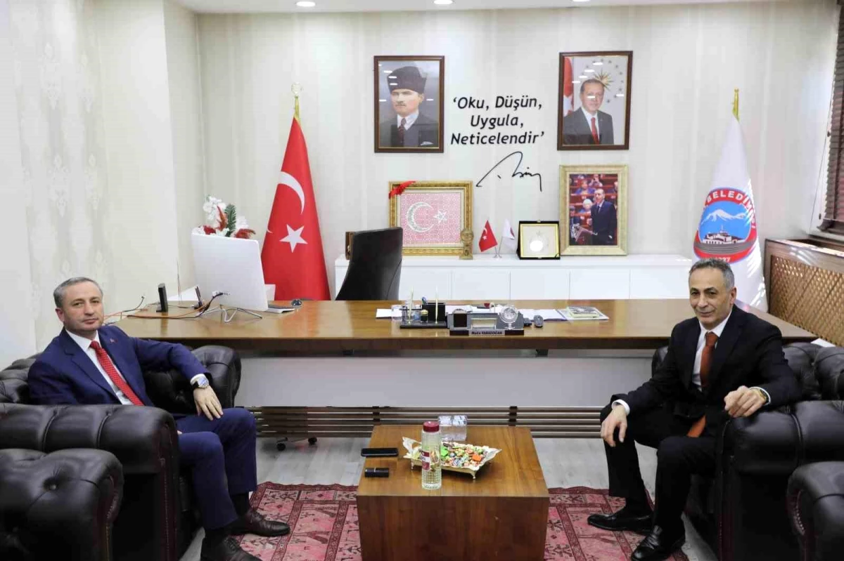 Ağrı Ulusal Eğitim Müdürü Kökrek'ten, Lider Karadoğan'a iyi olsun ziyareti