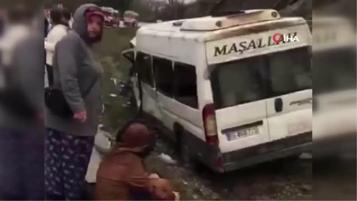 Ankara'da personel servisi arabayla çarpıştı: 3 meyyit, 20 yaralı