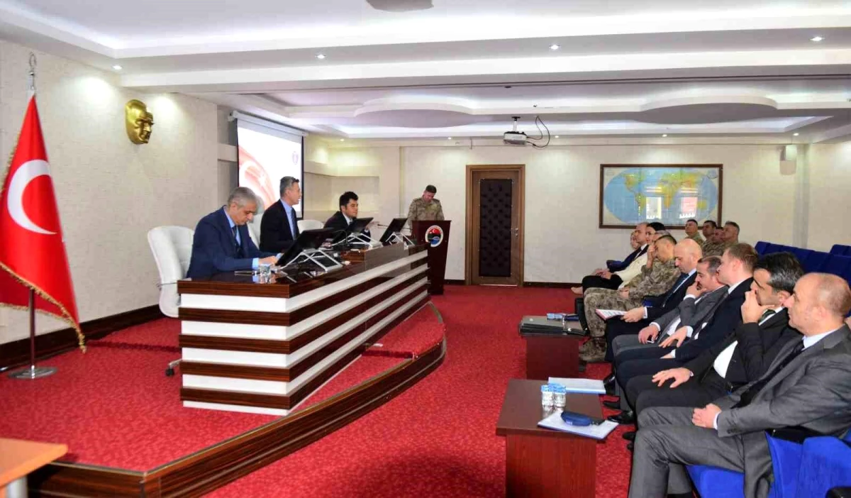 Ardahan'da seçim güvenliği toplantısı