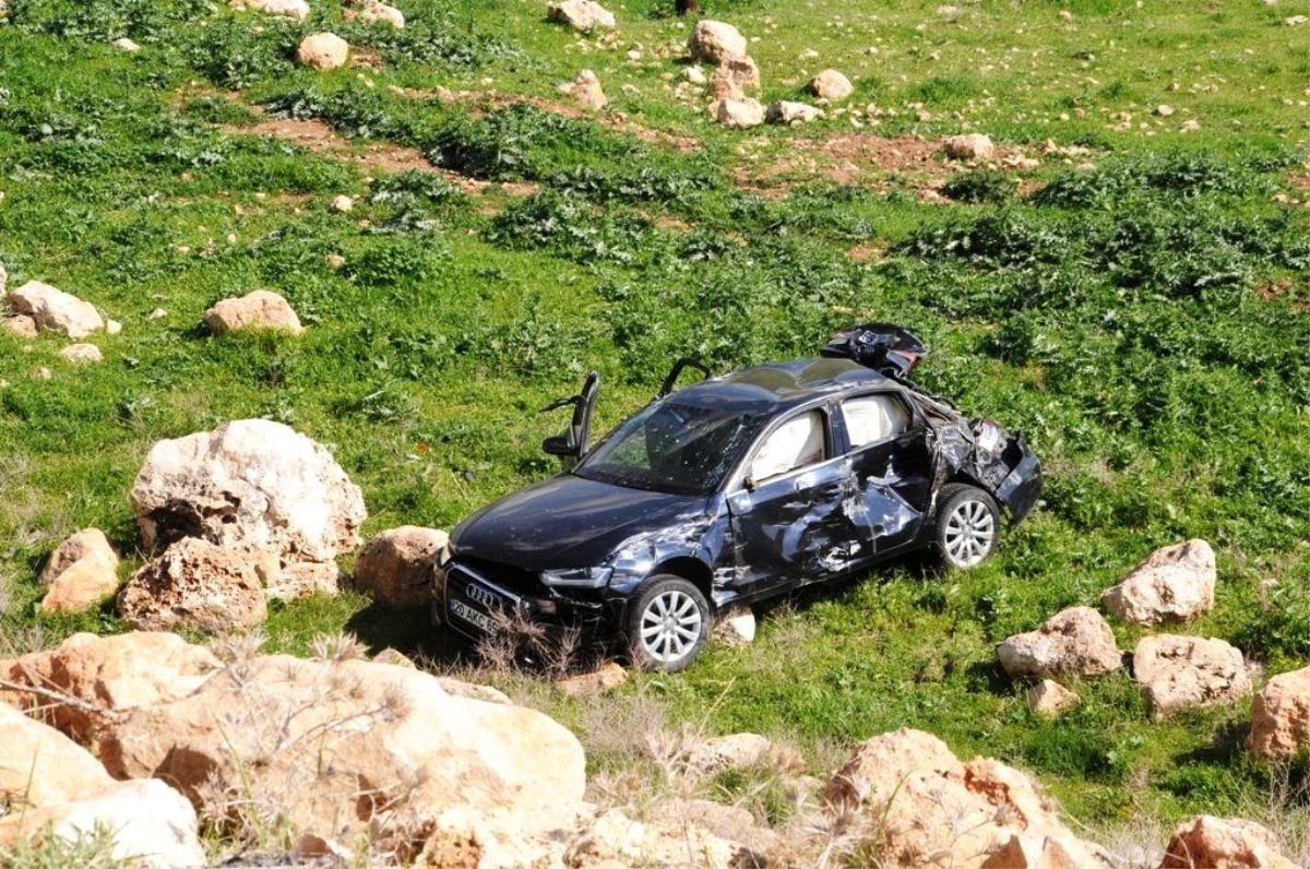 Cizre'de araba şarampole yuvarlandı: 1 yaralı