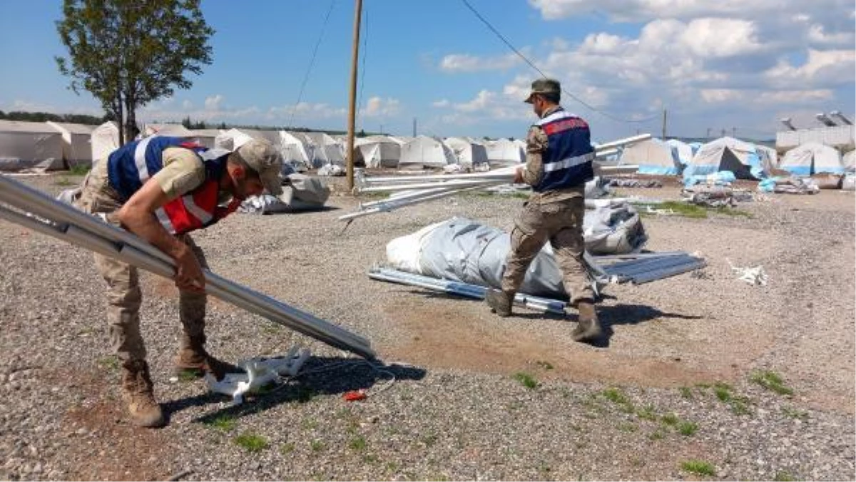 Diyarbakır'da talep olmayınca 942 yedek çadır, AFAD'ın deposuna kaldırıldı