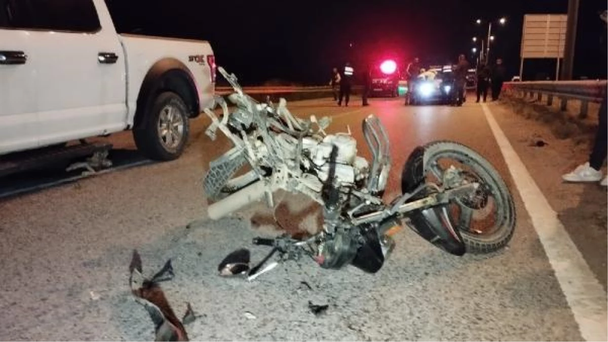 Edirne'de Üç Araçlı Kazada Motosiklet Şoförü Hayatını Kaybetti