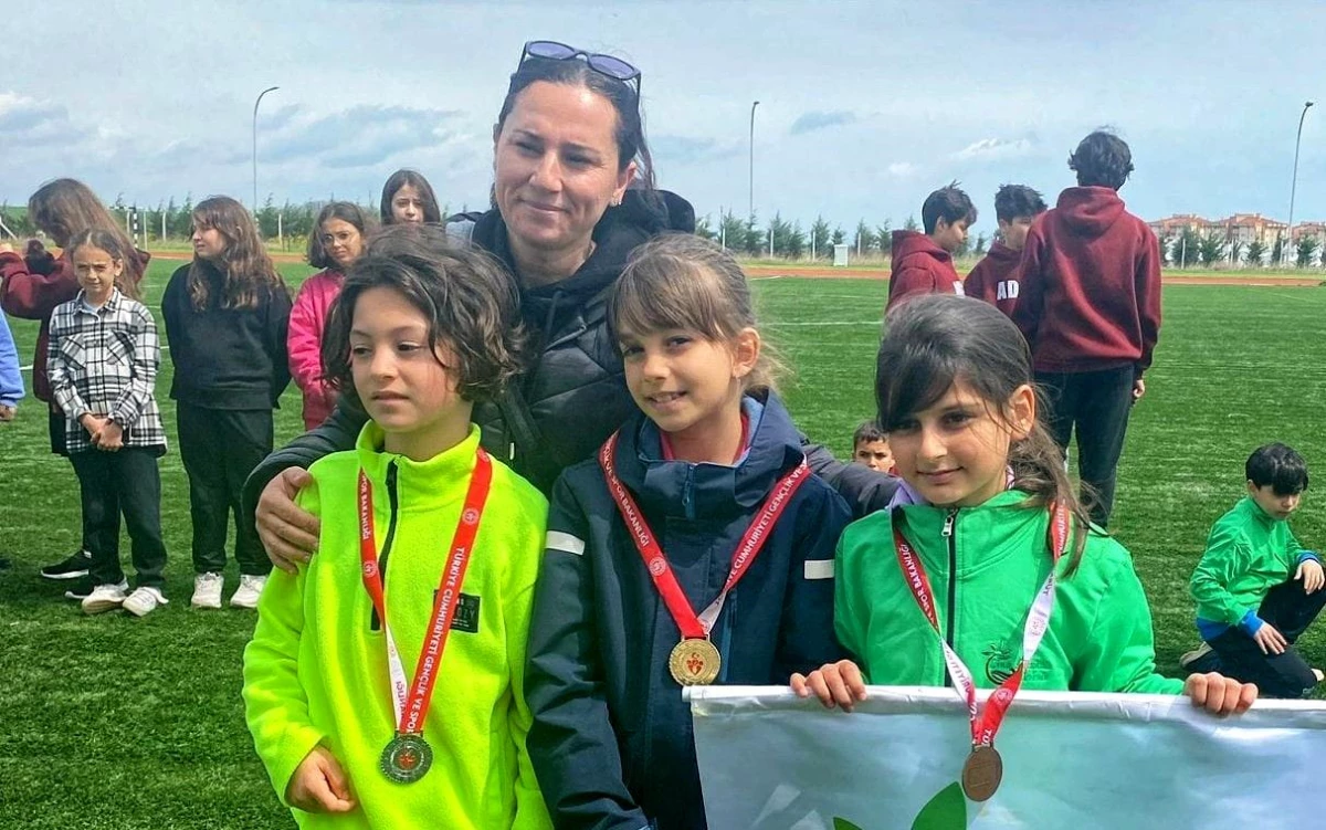 Elif Ada Akgün, 60 metre vilayet birincisi oldu