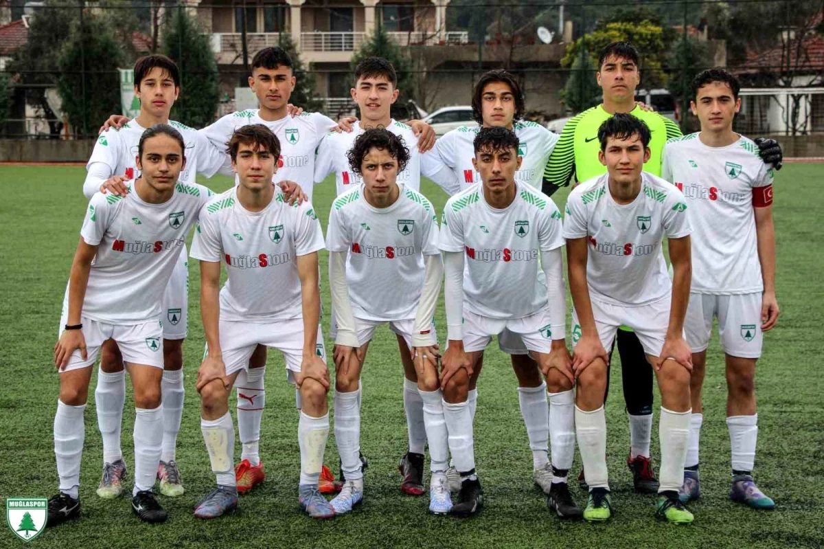 Ermaş Muğlaspor U-16 Türkiye Şampiyonası için alana çıkacak