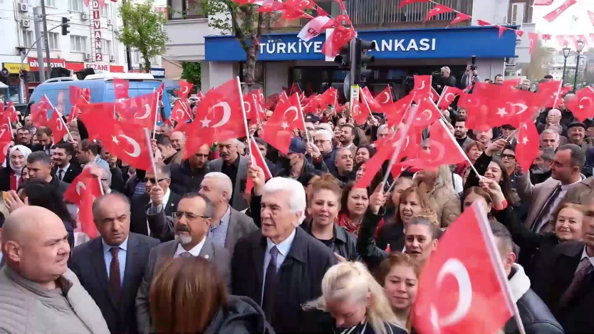 Eskişehir'de CHP Seçim Ofisi Açıldı. Büyükerşen: Kılıçdaroğlu'na Oylarımızı Severek, Helal Olsun Diyerek Atacağız