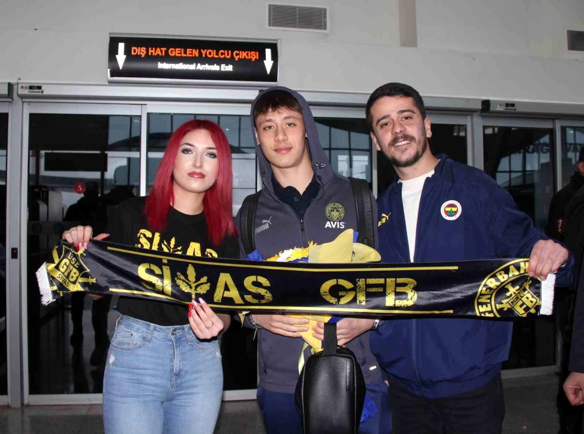 Fenerbahçe'ye Sivas'ta coşkulu karşılama!