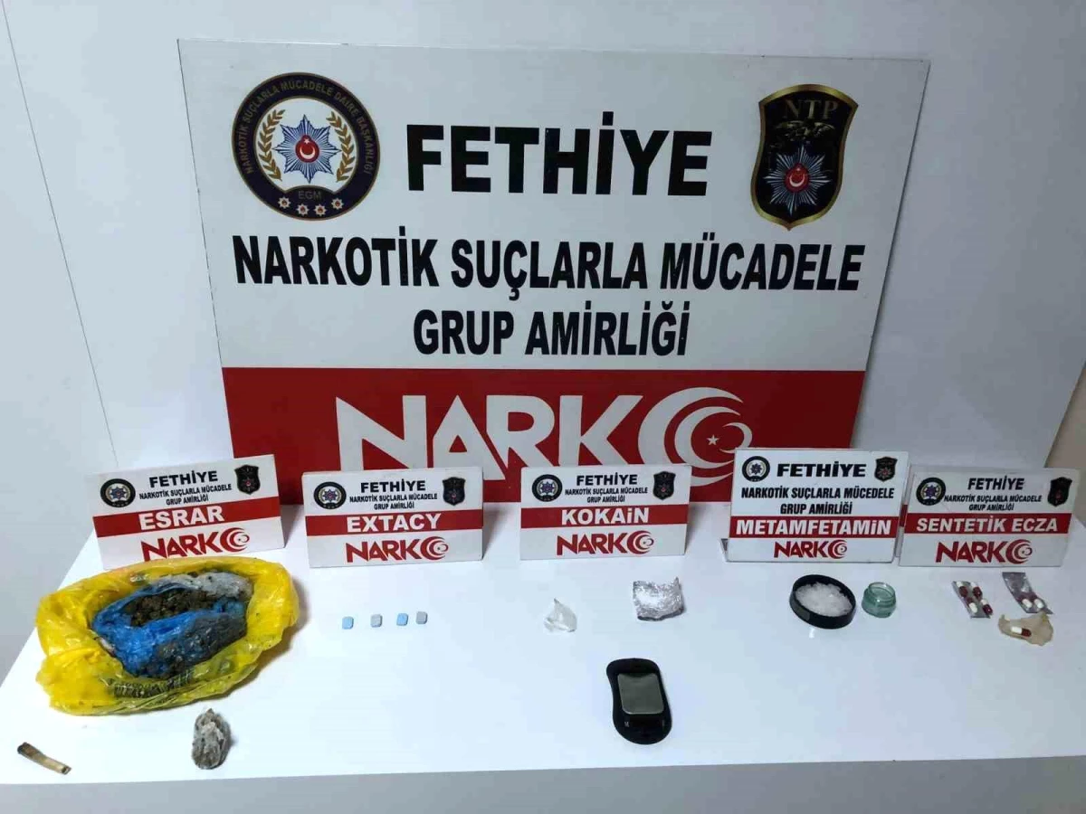 Fethiye'de 3 kişi uyuşturucu satmaktan tutuklandı