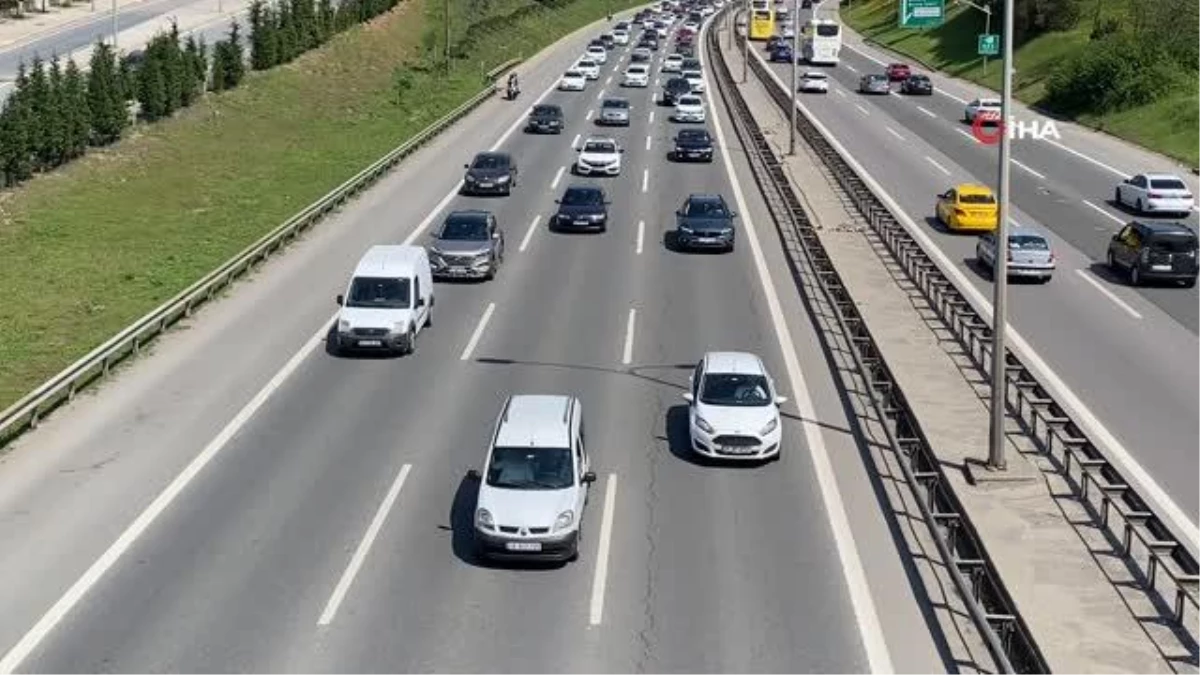 İstanbul Anadolu Yakası'nda trafik yoğunluğu yüzde 70'e ulaştı