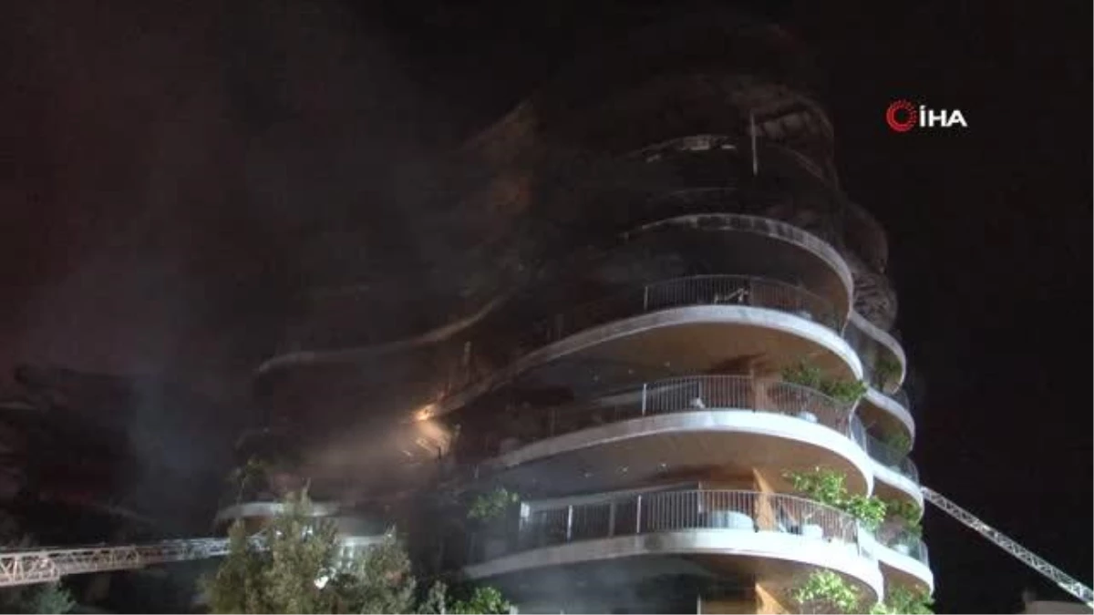 İzmir'deki büyük yangında 6 saat geride kaldı, çalışmalar devam ediyor