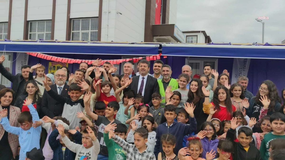 İzmit Belediyesi Adıyaman Çadır Hayat Alanı'nda 23 Nisan Coşkusu