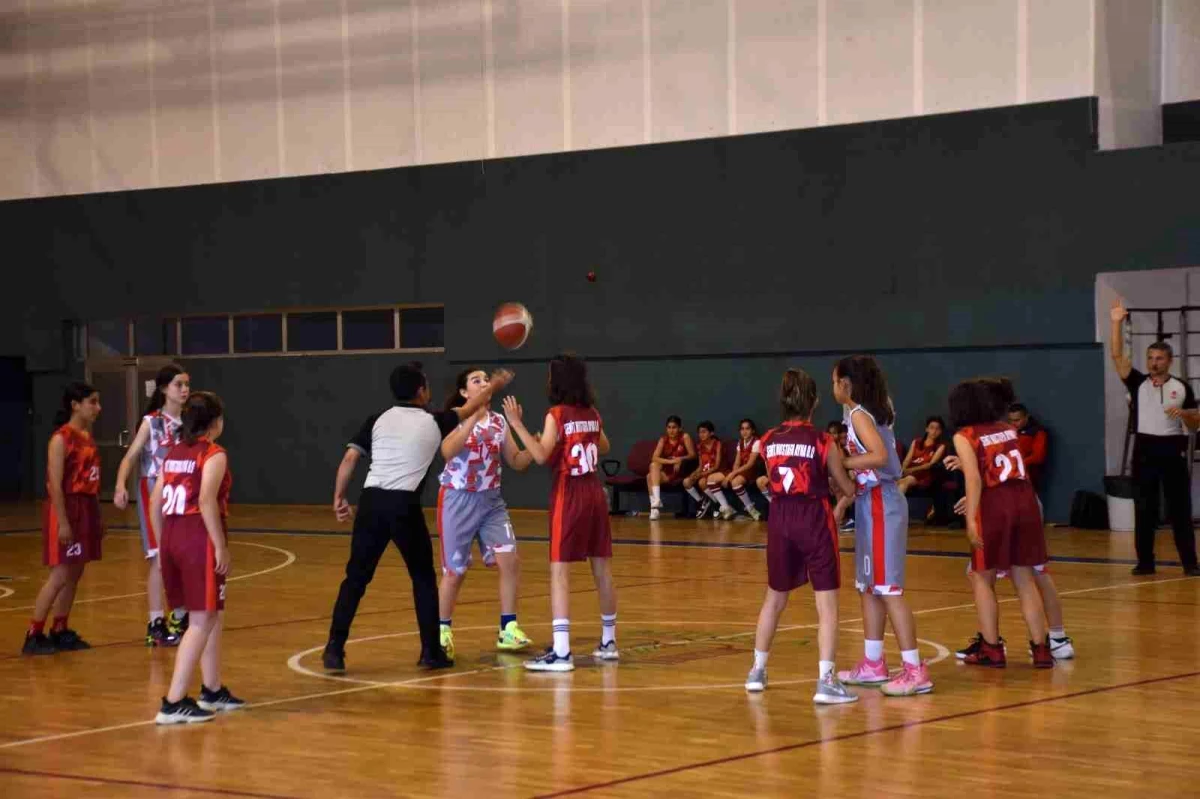Küçük devlerin basketbol şampiyonası Muğla'da başladı