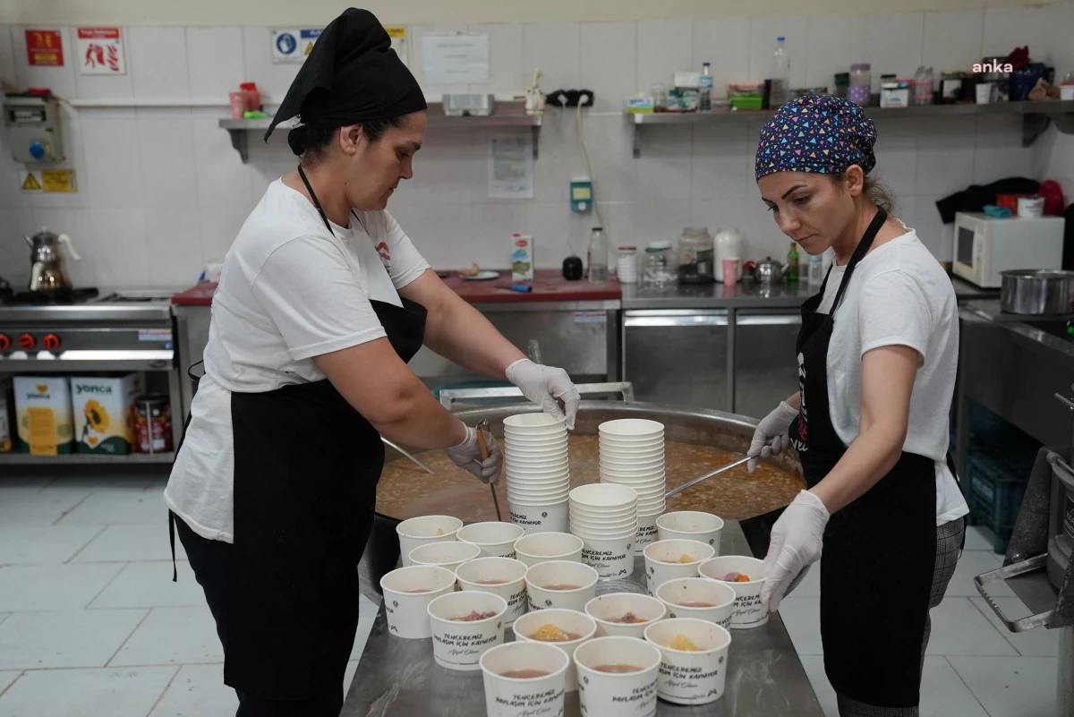 Mersin Büyükşehir'in Depremzelerle Paylaştığı Yemek Sayısı 2 Milyonu Aştı