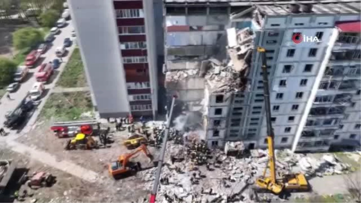 Rusya'nın Ukrayna'da binaları vurduğu ataklarda meyyit sayısı 18'e yükseldi