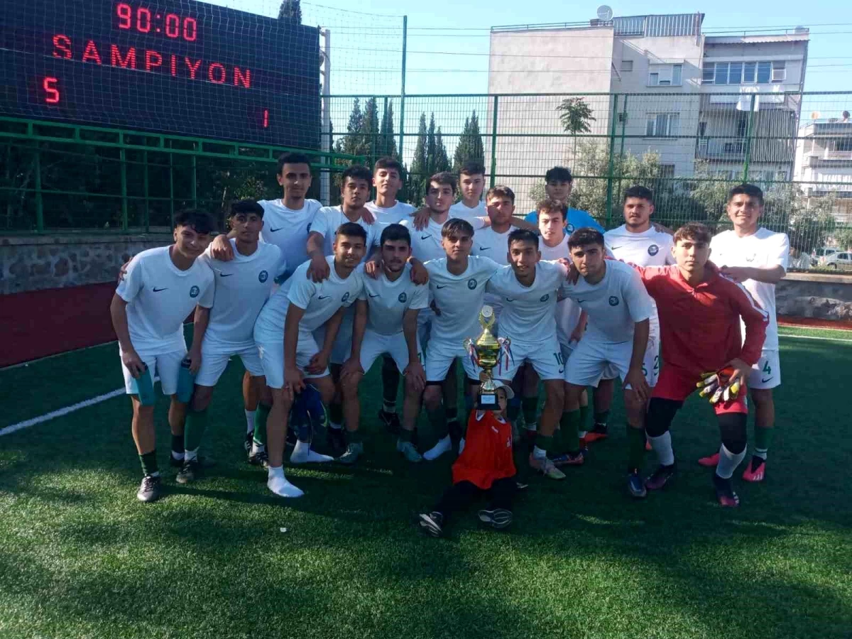 Salihli Belediyespor U18 Kadrosu, Manisa şampiyonu oldu