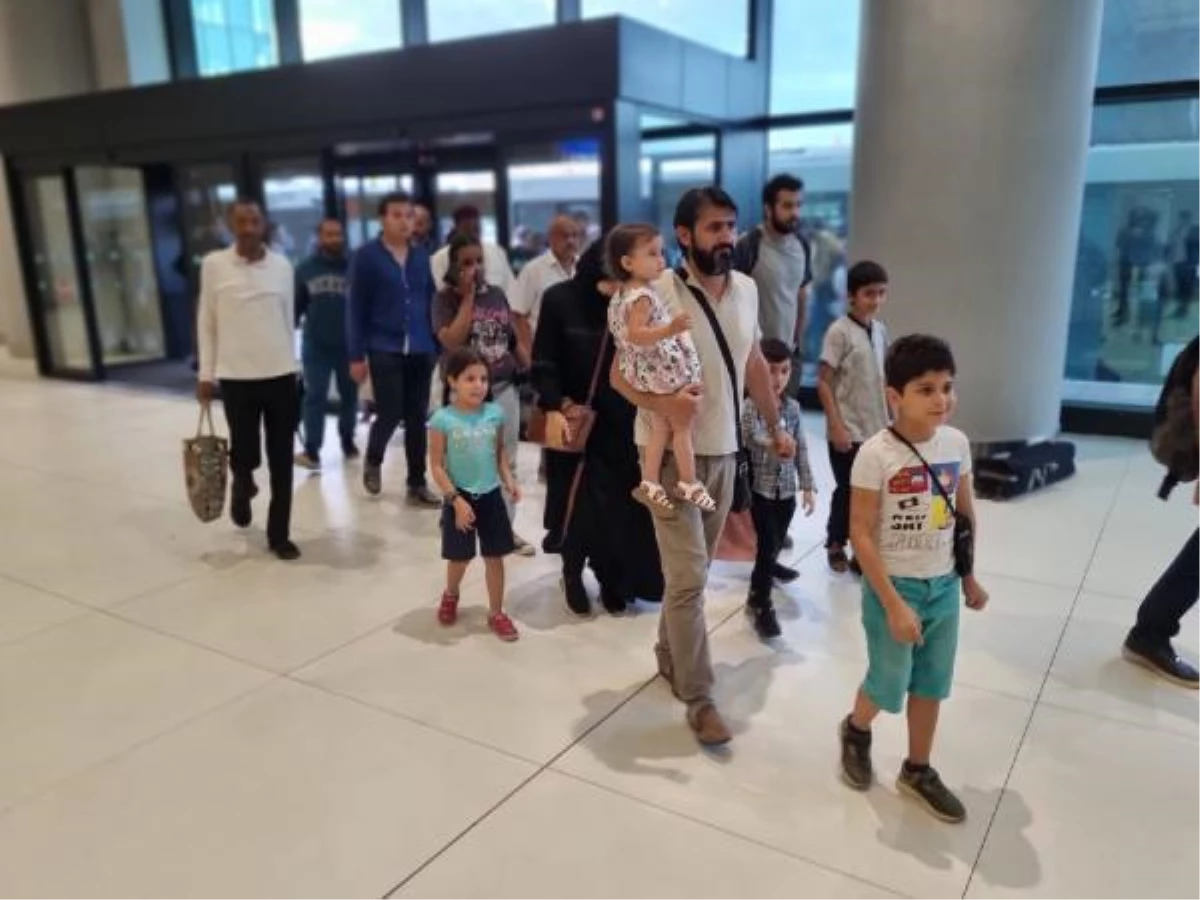 Sudan'daki Türk vatandaşları tahliye ediliyor