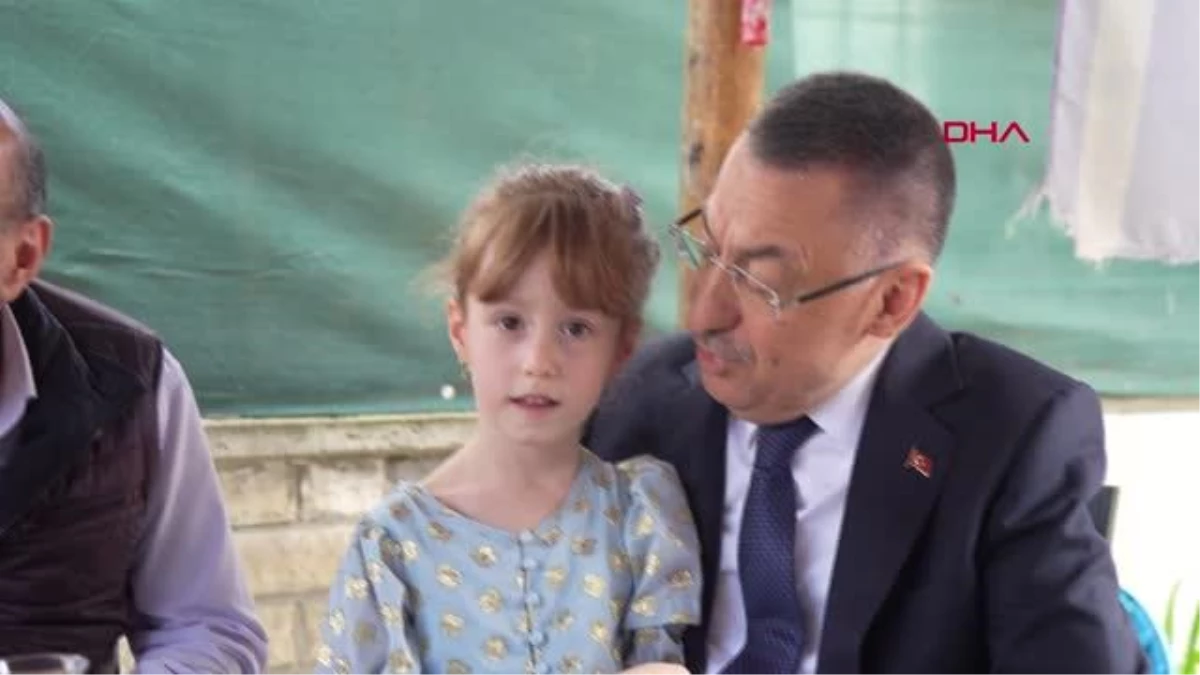 Fuat Oktay, Ankara'da şehit ailesini ziyaret etti