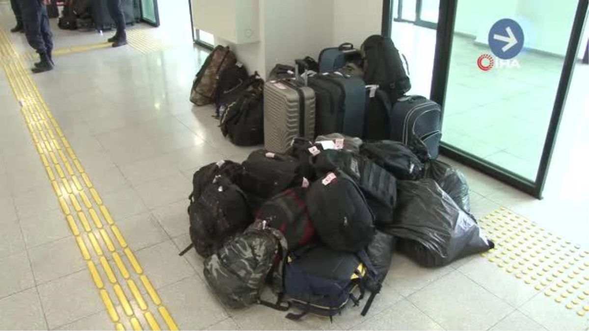 İstanbul'dan 138 sistemsiz Afgan göçmen ülkelerine yollandı
