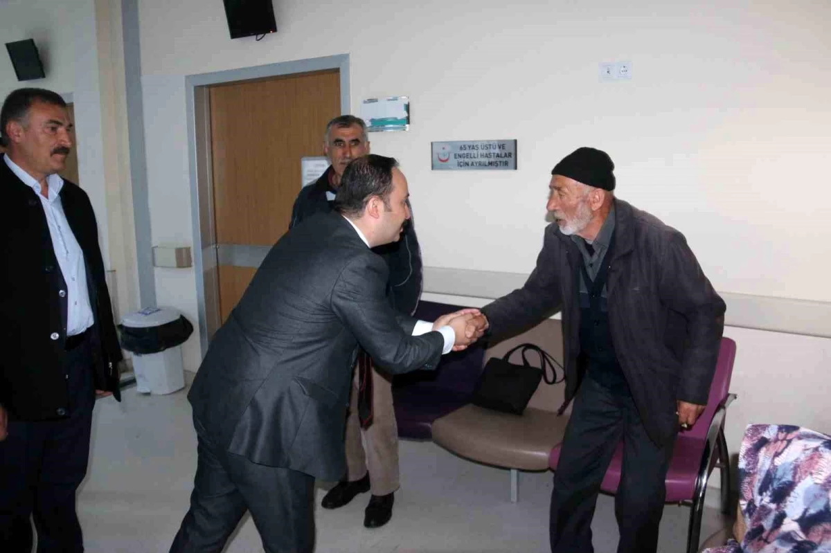 MHP Sivas Milletvekili adayı İpek, hastaları ziyaret etti